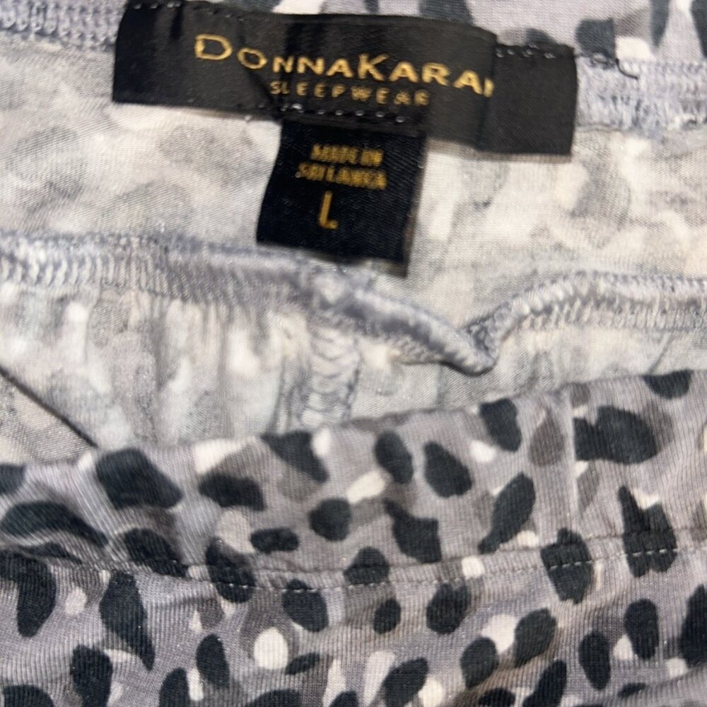Donna Karan Sleepwear 2 PC Pajamas Set Size L short sleeve Gray Black Leopard - Picture 7 of 9